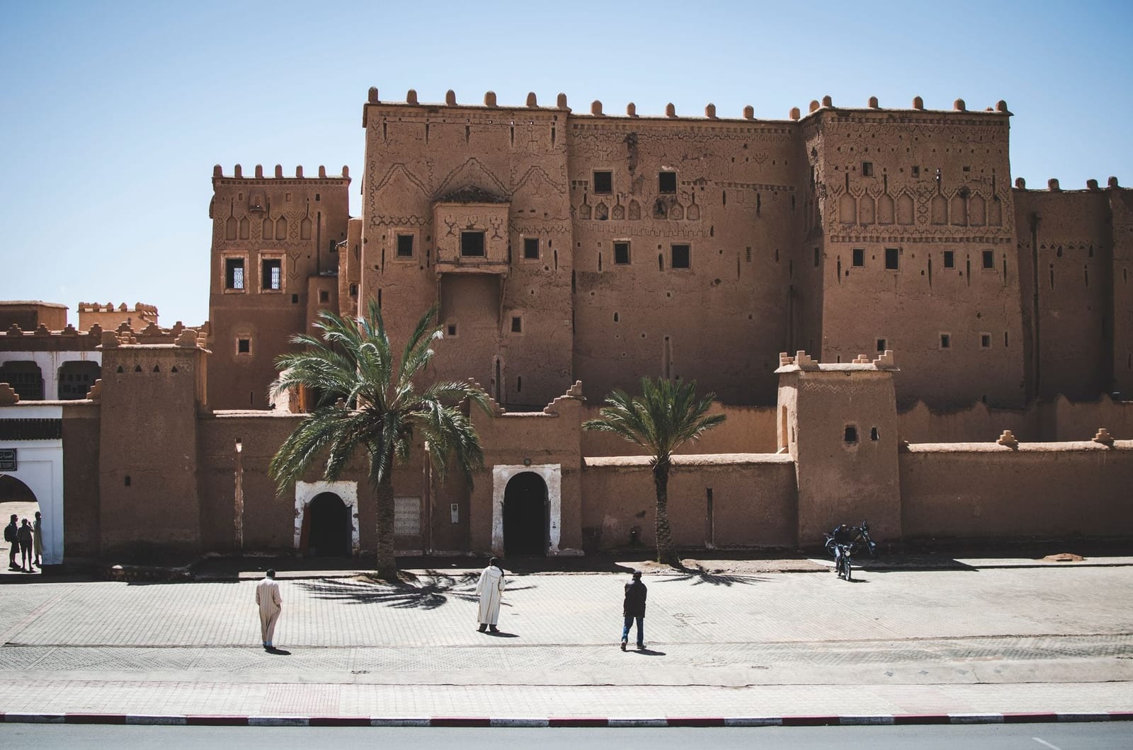 Verzierte Lehmziegeltürme der Kasbah Taourirt in Ouarzazate